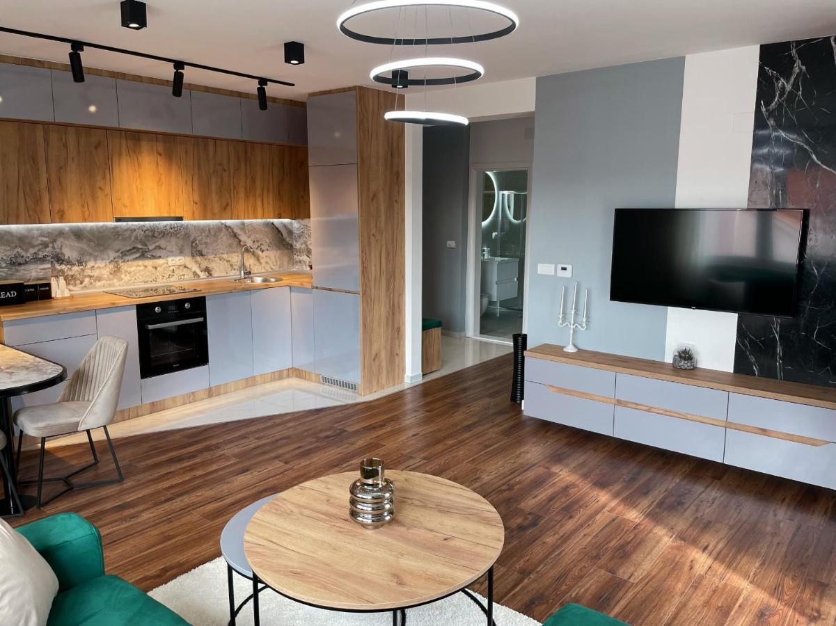Delux Apartman President Centar บริชโก ภายนอก รูปภาพ