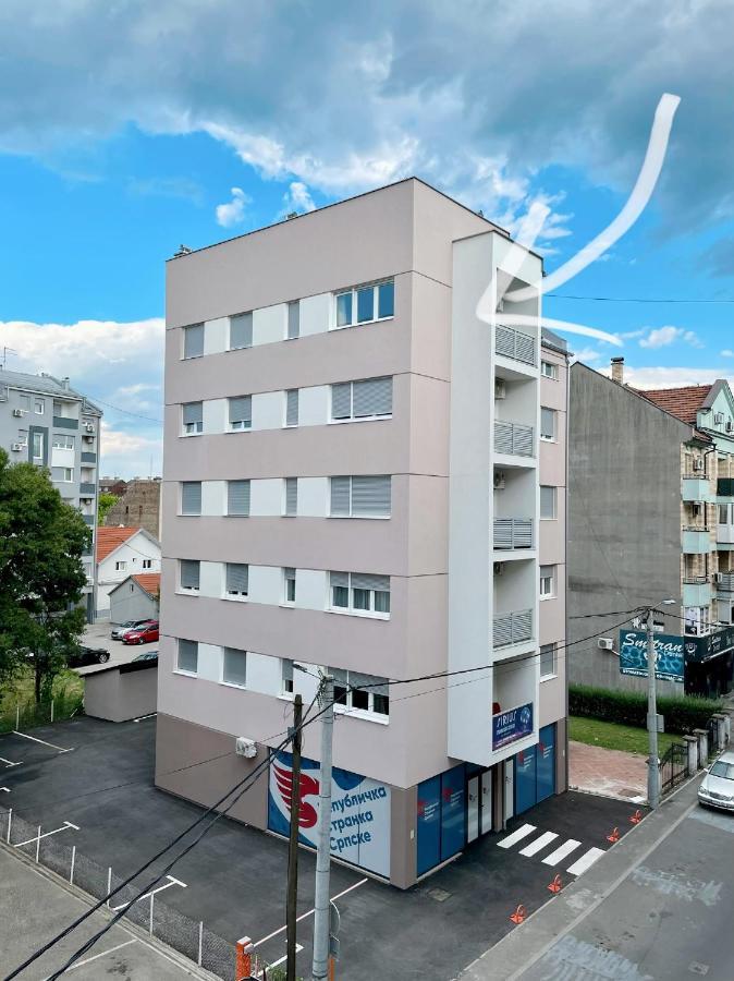 Delux Apartman President Centar บริชโก ภายนอก รูปภาพ